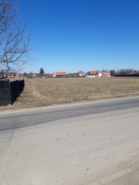 Lunca Calnicului Teren intravilan construibil utilitati central drum asfalt