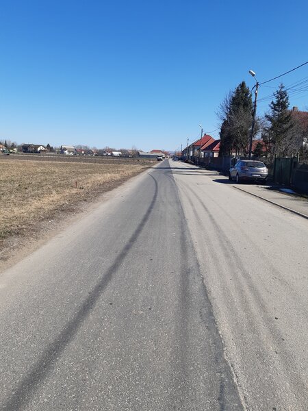 Lunca Calnicului Teren intravilan construibil utilitati central drum asfalt