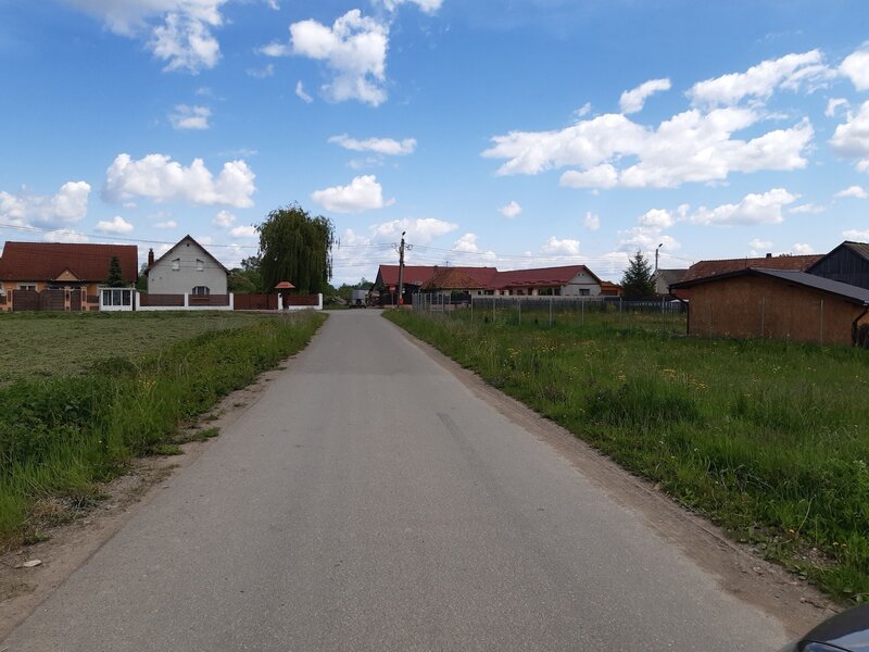 Lunca Calnicului Teren intravilan construibil utilitati central drum asfalt